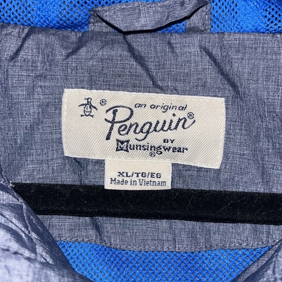 Penguin / munsingwear pit to pit is 24” shoulder to hem is 28 1/2” inches sz XL - Picture 3 of 7